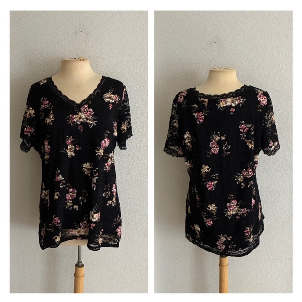Torrid black floral lace tee